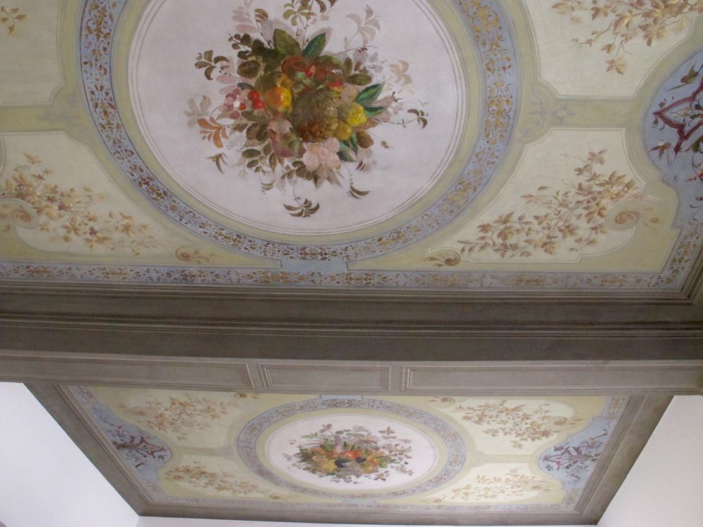 restauro affreschi del soffitto in arella dipinto