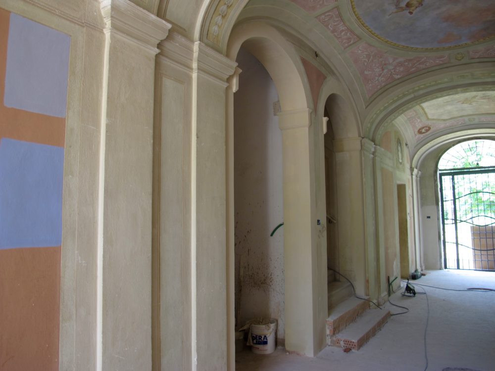 Restauro affreschi e pitture murali interni proprietà privata